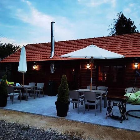 דירה Odmaraliste Kod Mice 4