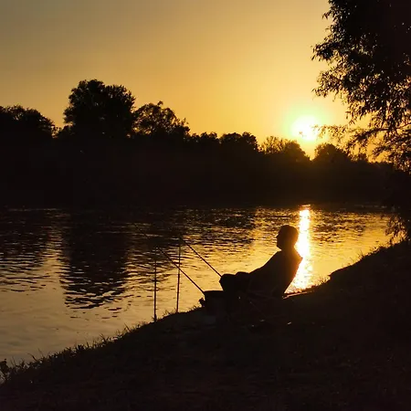 דירה Odmaraliste Kod Mice 4 *