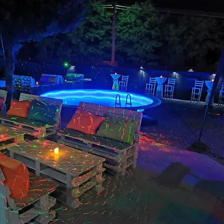 Odmaraliste Kod Mice 4 דירה *