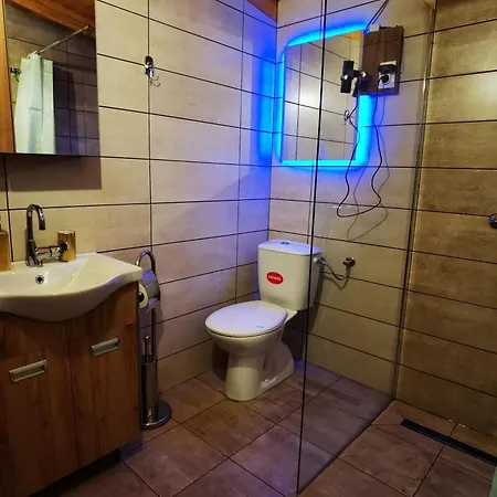 Odmaraliste Kod Mice 4 דירה